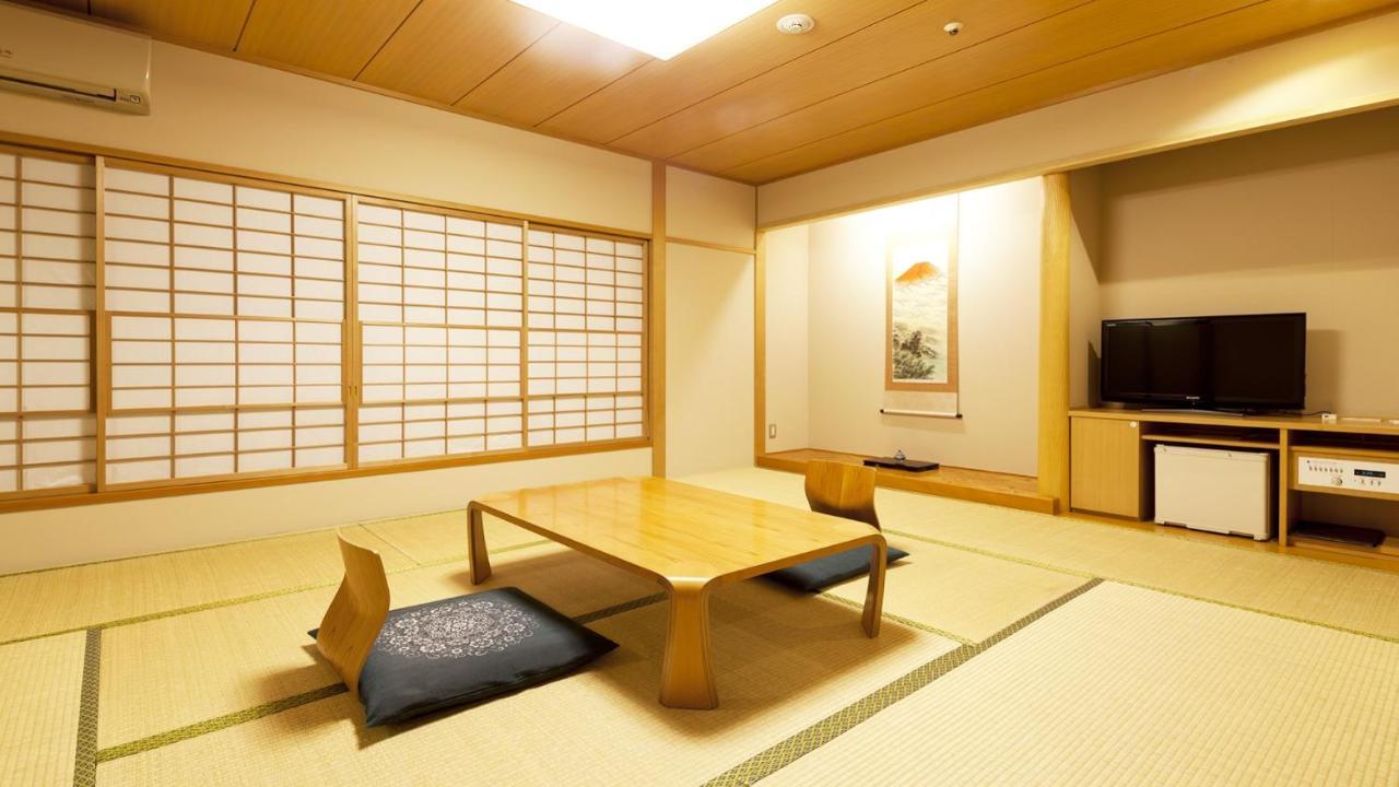 Hotel Grand Hill Ichigaya Токио Экстерьер фото
